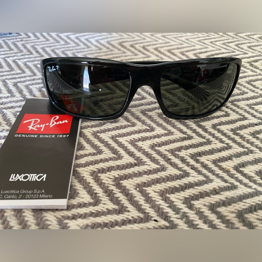 Unisex Ray-Ban Sunglasses